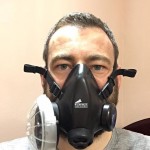 Ricky Munday trying out a Summit Oxygen Facemask